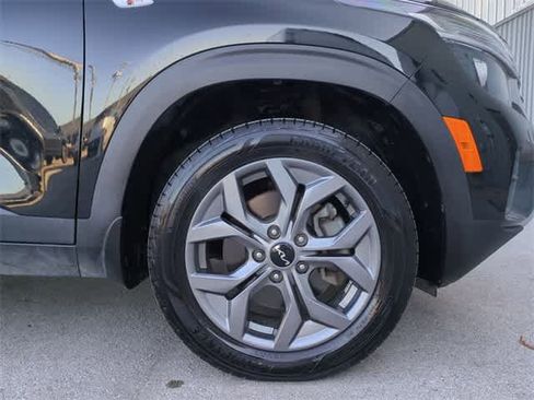 Used 2024 Kia Seltos LX image 14