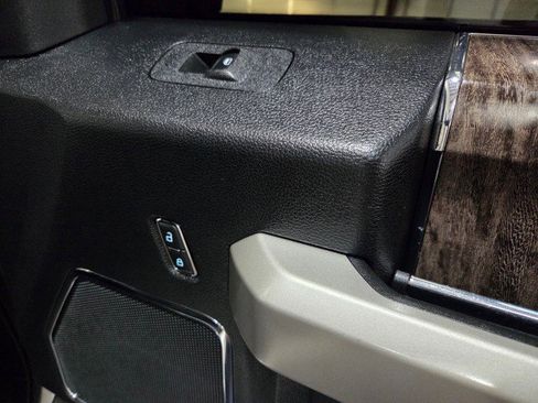 Used 2019 Ford F450 Lariat w/ Tow Technology Bundle image 39