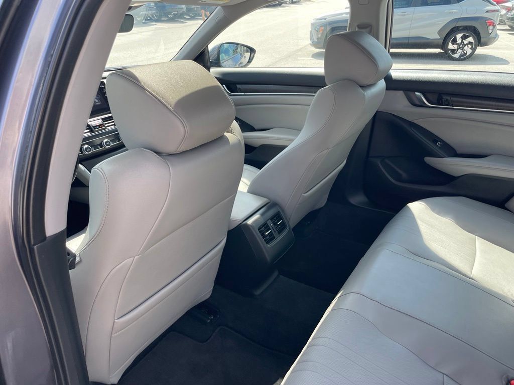 Used 2020 Honda Accord EX-L image 25