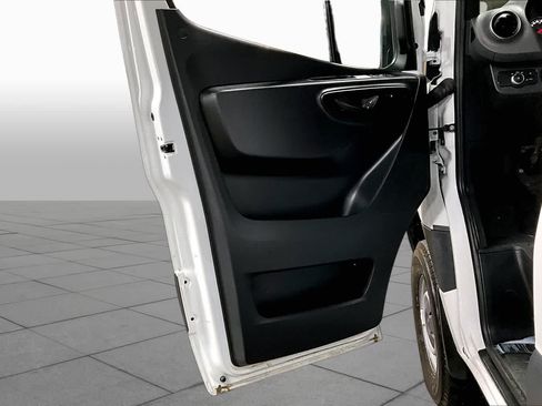 Used 2025 Mercedes-Benz Sprinter 2500 image 20