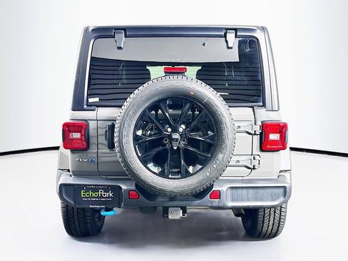 Used 2023 Jeep Wrangler Sahara image 7