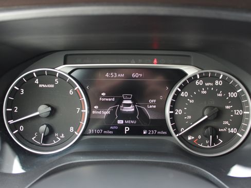 Certified 2023 Nissan Rogue SV w/ SV Premium B Package AWD/4WD image 29