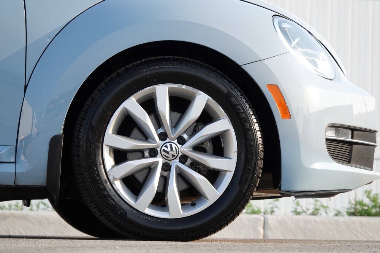 Used 2014 Volkswagen Beetle TDI FWD image 46