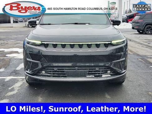 Used 2024 Jeep Wagoneer Launch Edition image 36