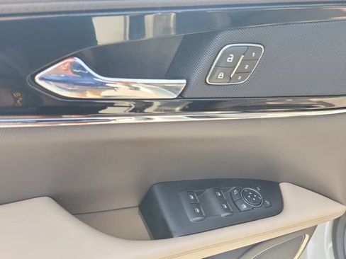 Certified 2022 Lincoln Nautilus FWD image 22
