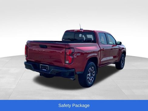 Used 2023 Chevrolet Colorado Z71 w/ Z71 Convenience Package 2 AWD/4WD image 3