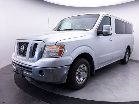 Used 2014 Nissan NV 3500 SL w/ Technology Package RWD image 6
