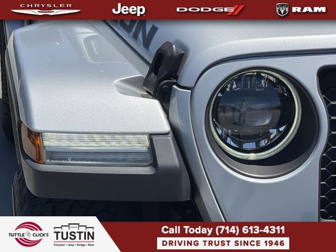 Used 2023 Jeep Wrangler Unlimited Rubicon 4xe w/ Steel Bumper Group AWD/4WD image 7