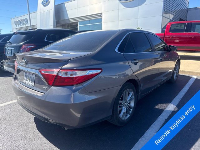 Used 2015 Toyota Camry SE FWD image 7