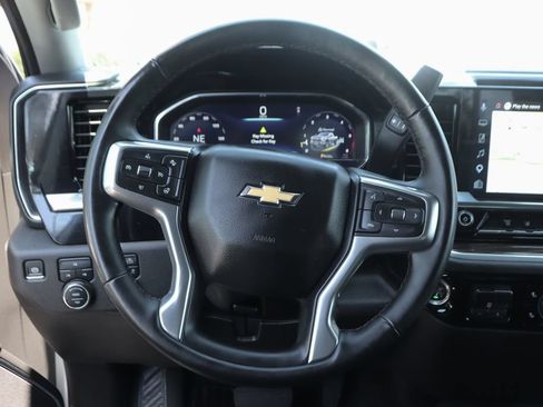 Used 2025 Chevrolet Silverado 2500 LT w/ Safety Package AWD/4WD image 21