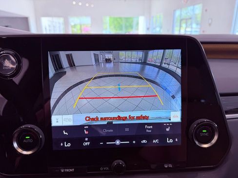 Used 2025 Lexus RX 350 FWD w/ Technology Package image 24