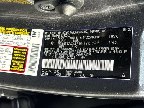 Used 2020 Toyota Highlander XLE AWD/4WD image 27