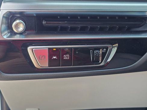 New 2026 Cadillac Lyriq Luxury AWD/4WD image 23
