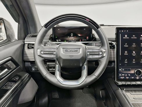 Used 2025 GMC Sierra EV Denali image 8