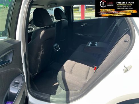 Used 2023 Chevrolet Malibu LT FWD image 28