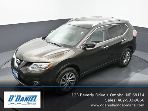 Used 2015 Nissan Rogue SL AWD/4WD image 16