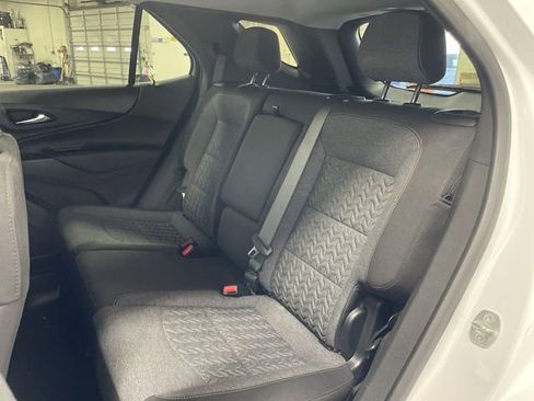 Used 2022 Chevrolet Equinox LT image 23
