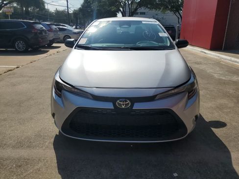 Used 2025 Toyota Corolla LE FWD image 8