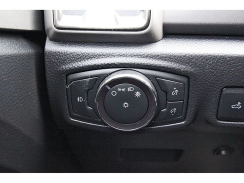 Used 2019 Ford Ranger XLT w/ Equipment Group 302A Luxury AWD/4WD image 23