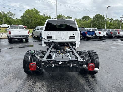 New 2025 Ford F350 XL w/ XL Chrome Package image 4