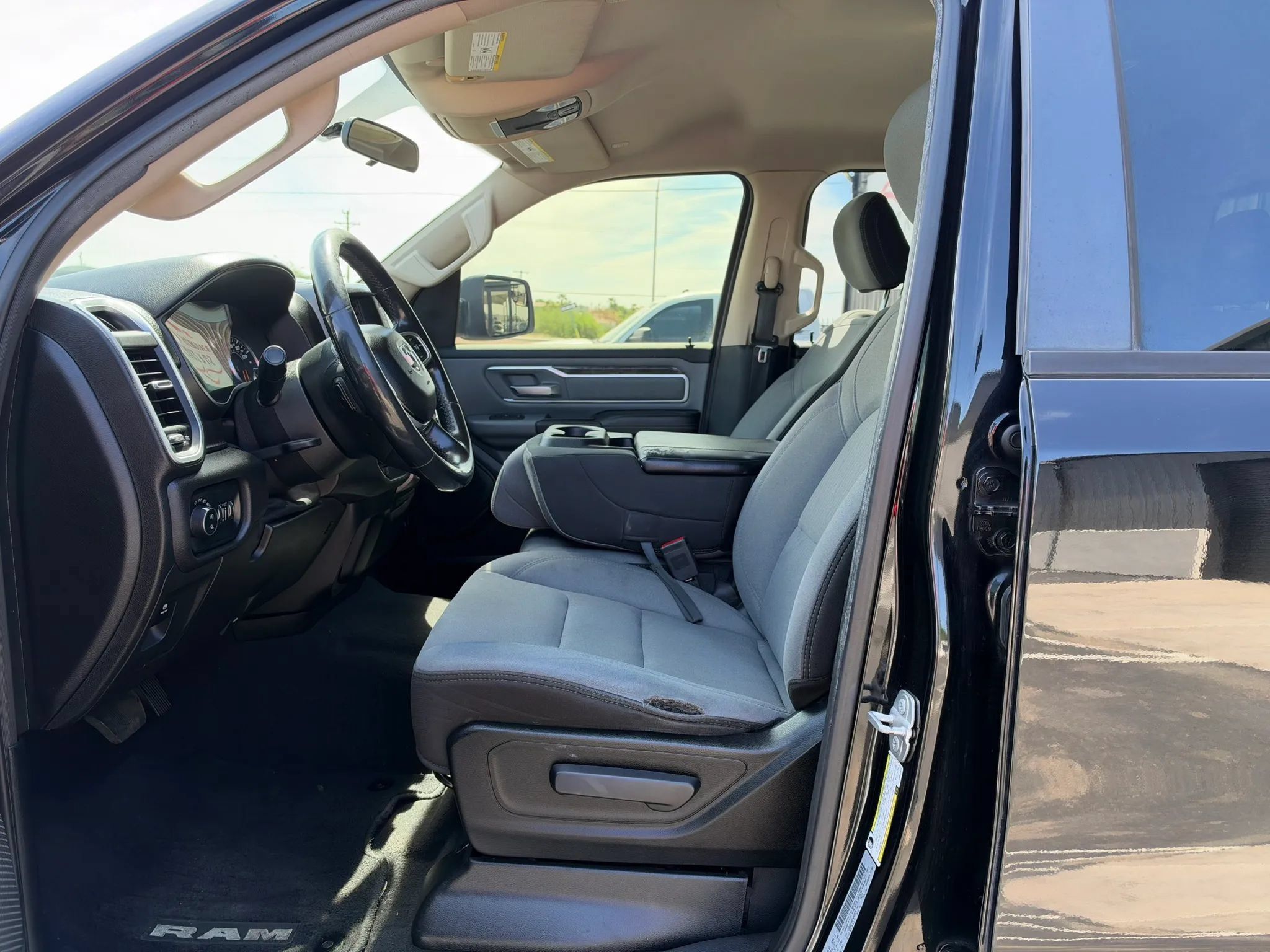Used 2019 RAM 1500 Big Horn RWD image 11