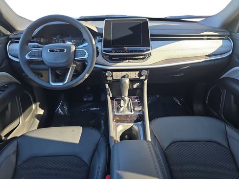 New 2026 Jeep Compass Latitude AWD/4WD image 9