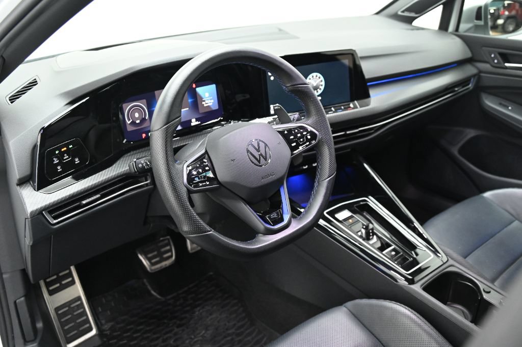 Used 2024 Volkswagen Golf R AWD/4WD image 21