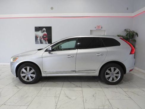 Used 2017 Volvo XC60 T5 Inscription w/ Advanced Package FWD image 6