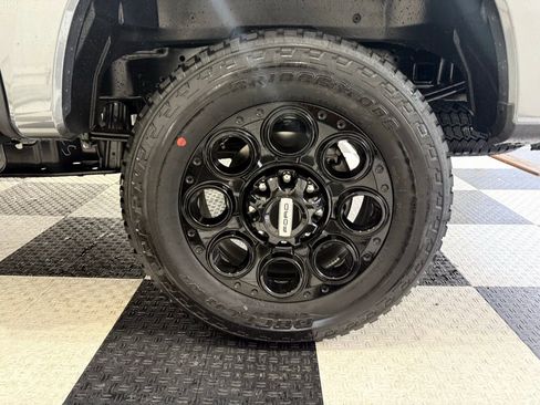 New 2026 Ford F250 XLT w/ XLT Premium Package image 10