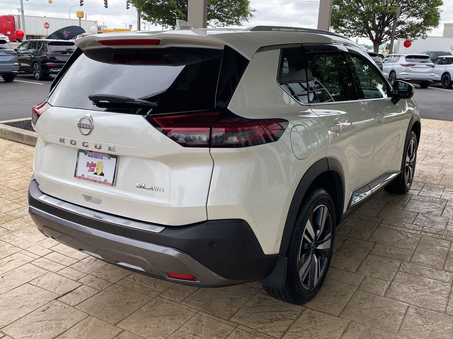 Certified 2023 Nissan Rogue SL w/ SL Premium Package AWD/4WD image 8