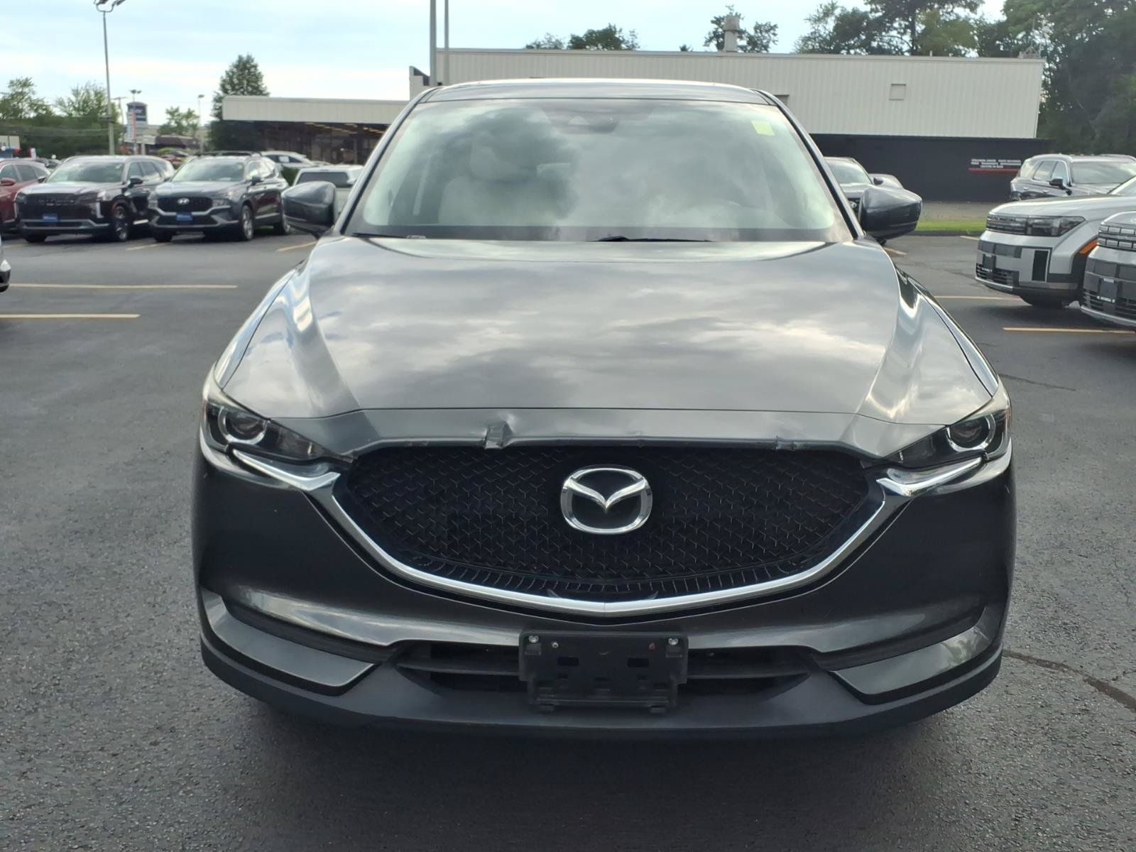 Used 2017 MAZDA CX-5 Touring w/ Preferred Equipment Package AWD/4WD image 2