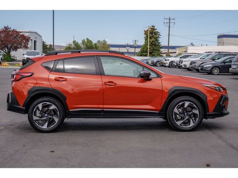 Used 2024 Subaru Crosstrek 2.5i Limited AWD/4WD image 2