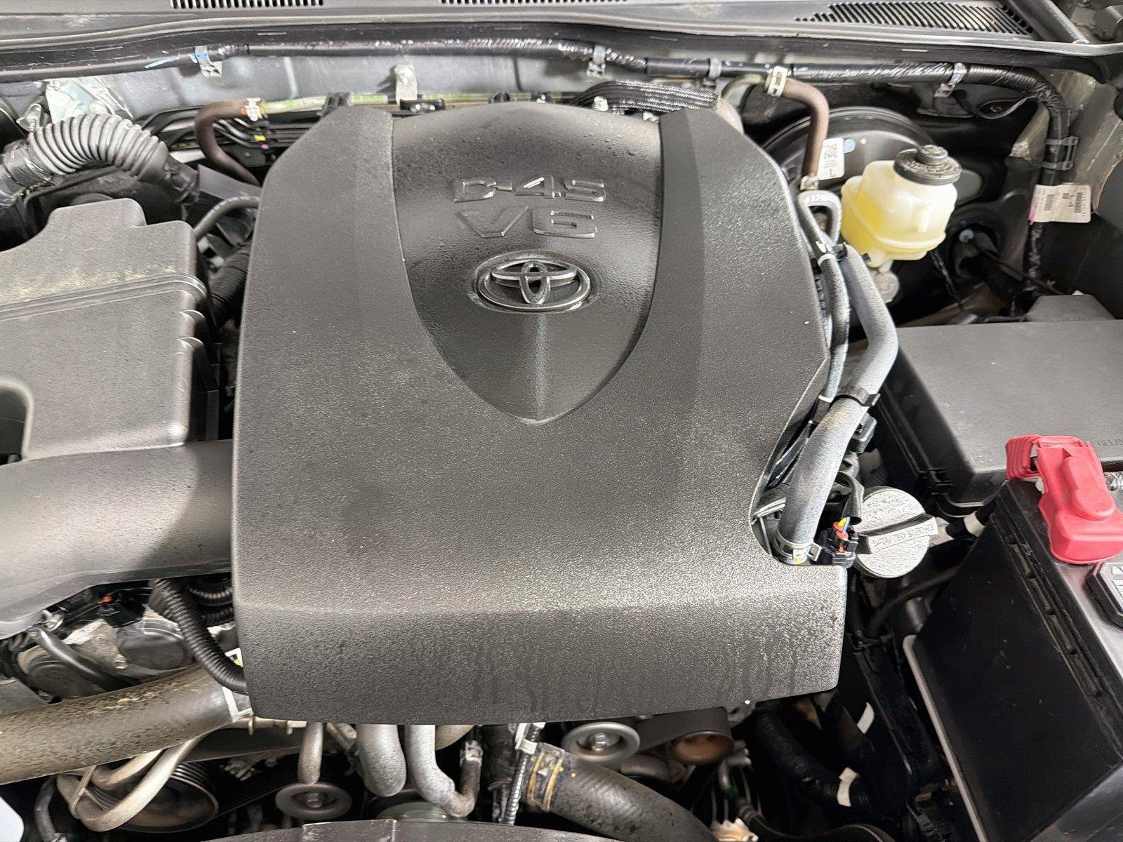 Used 2023 Toyota Tacoma SR5 AWD/4WD image 31