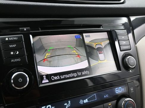 Used 2019 Nissan Rogue Sport SL w/ Premium Package image 15