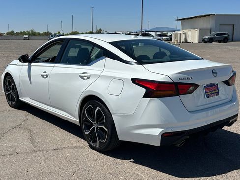 Certified 2024 Nissan Altima 2.5 SR FWD image 8
