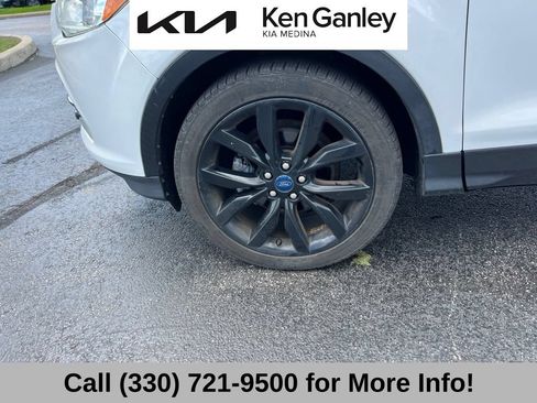 Used 2019 Ford Escape SE FWD image 16