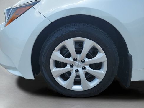 Certified 2025 Toyota Corolla LE FWD image 36