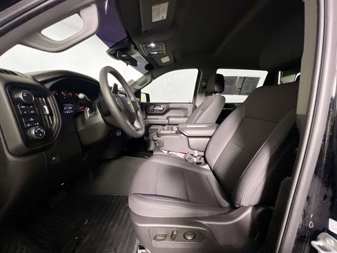 Used 2024 Chevrolet Silverado 1500 Custom image 14