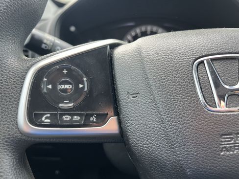 Used 2017 Honda CR-V LX image 19