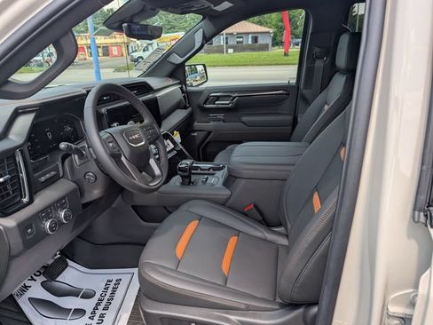 New 2026 GMC Sierra 1500 AT4 w/ AT4 Premium Package AWD/4WD image 15