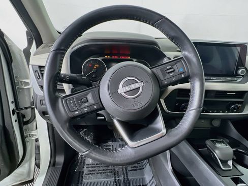 Used 2023 Nissan Rogue SV w/ SV Premium B Package AWD/4WD image 10