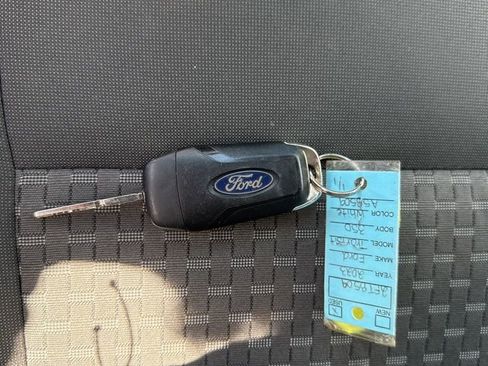 Used 2023 Ford Transit 350 XLT RWD image 32