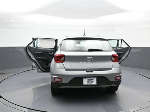 Certified 2024 Hyundai Venue SEL FWD image 47