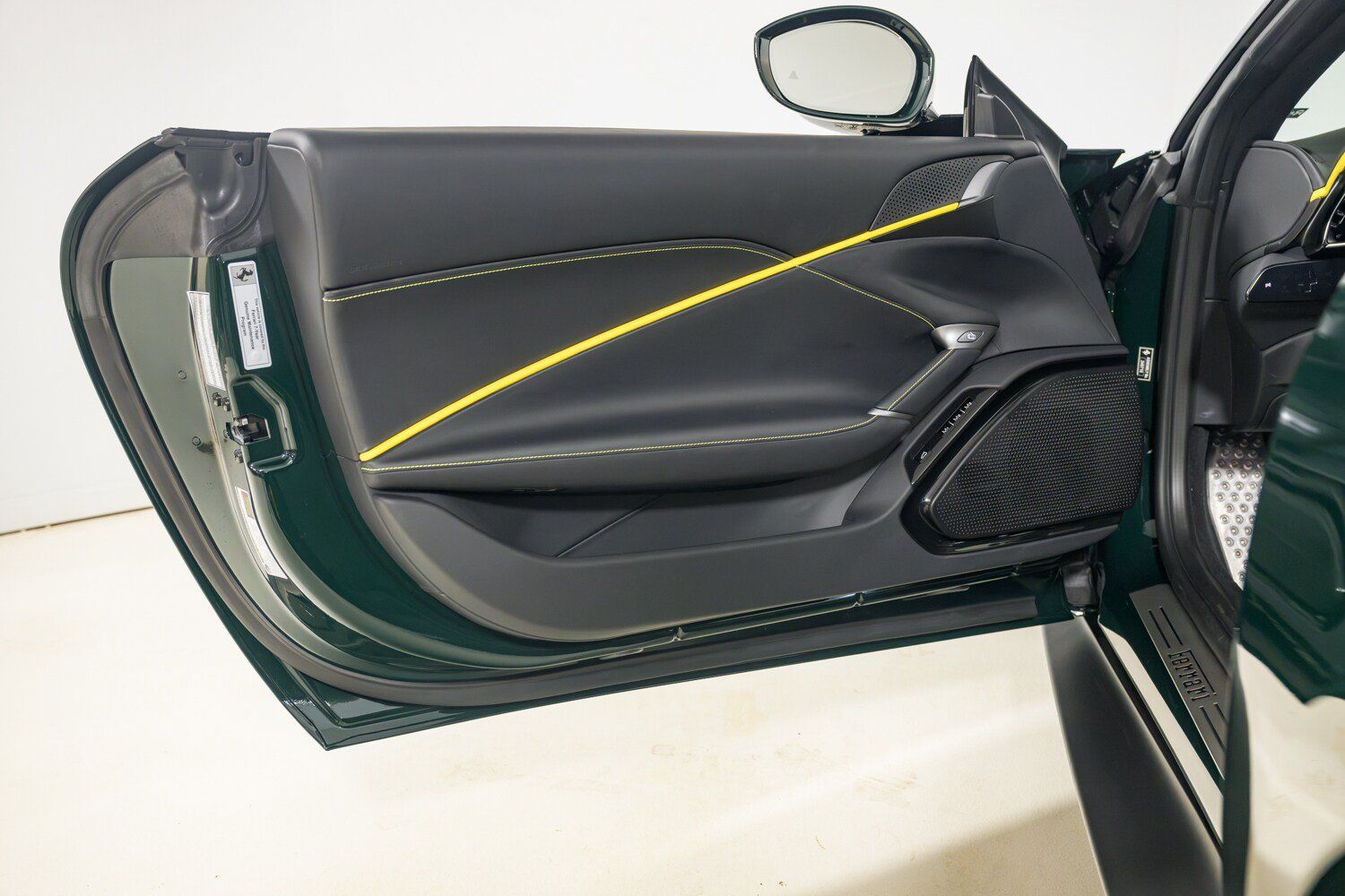 Used 2025 Ferrari Roma Spider RWD image 25