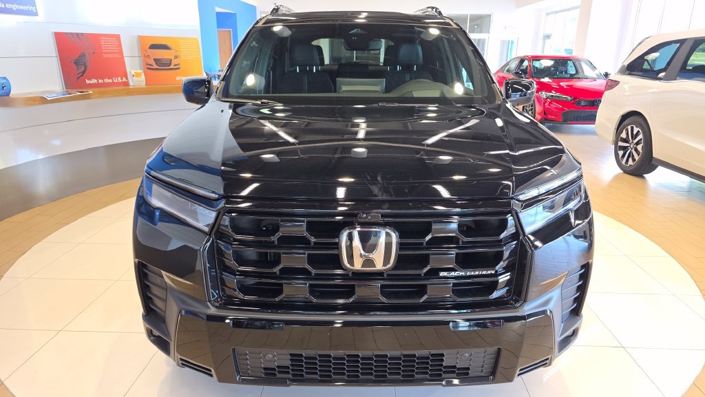 New 2026 Honda Pilot Black Edition image 8