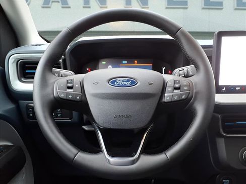 New 2025 Ford Maverick XLT image 11