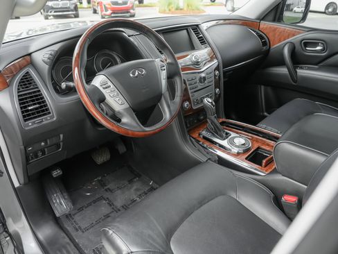 Certified 2019 INFINITI QX80 Luxe w/ All-Season Package RWD image 7
