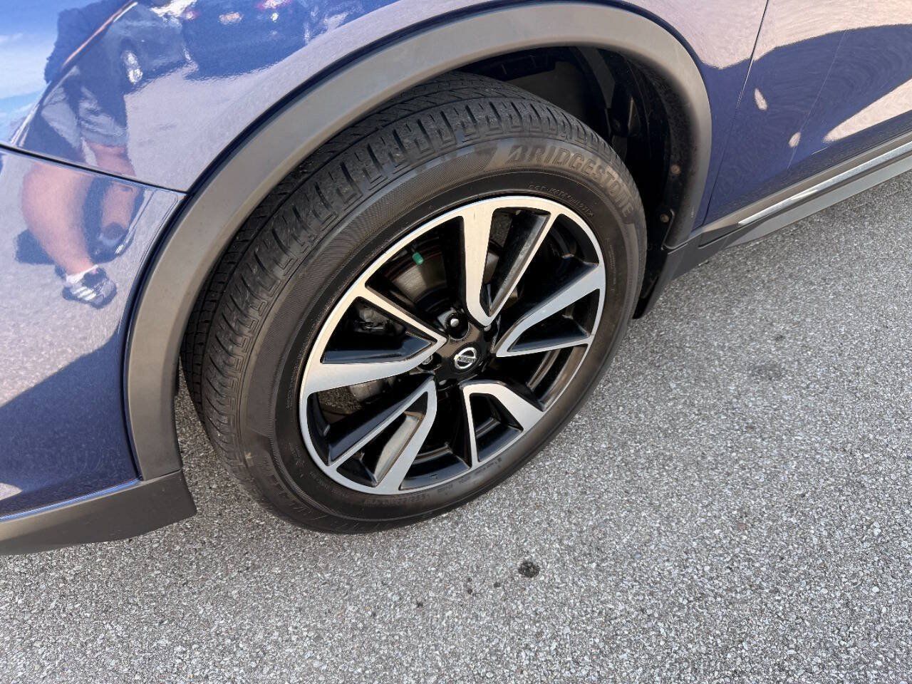 Used 2019 Nissan Rogue SL w/ Premium Package AWD/4WD image 15