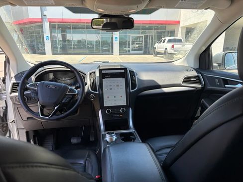 Used 2024 Ford Edge SEL AWD/4WD image 4