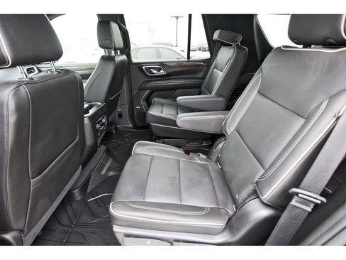 Used 2021 Chevrolet Tahoe Premier w/ Premium Package image 7